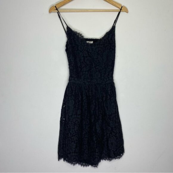 Joie Black Hudette Dress Scalloped Lace Sleeveless V-Neck Full Skirt Pockets S - Picture 4 of 10